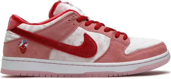 Nike SB Dunk Low Strangelove