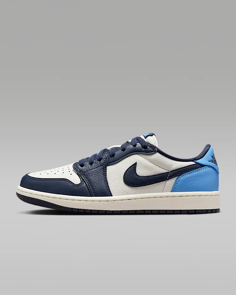 Jordan 1 Low Obsidian UNC